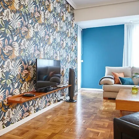 Salaberria With Private Garage Апартаменти Сан-Себастьян
