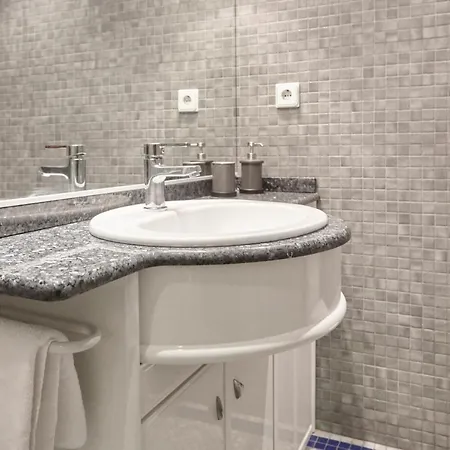 Apartment Salaberria With Private Garage San Sebastian
