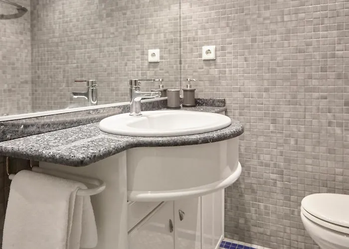 Apartment Salaberria With Private Garage San Sebastian